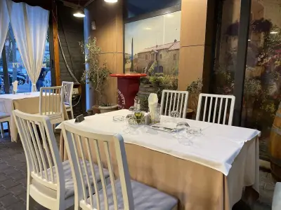 Италиански ресторант "Остерия Розмарино"