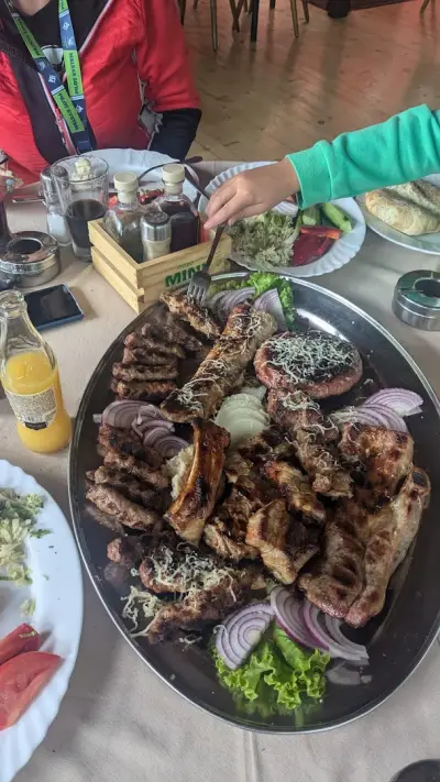 Сръбска скара "Тихия Кът"