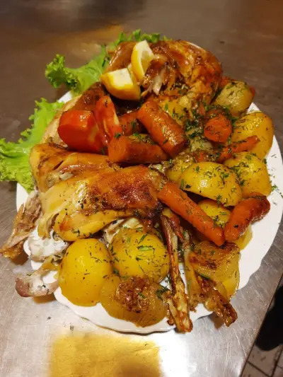 Макси при Нечо