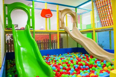 Детски Център Карамел - ресторант с детски център