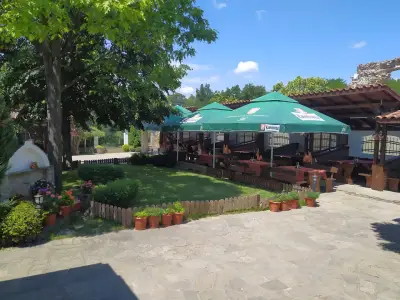 Ресторант "Извора"