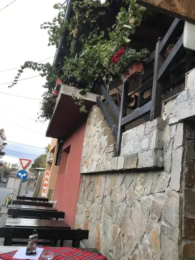 “Хъшовете”