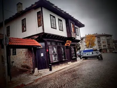 Ресторант-пицария „Старата къща“