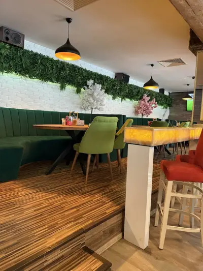 Ro'CoCo Lounge & Restaurant