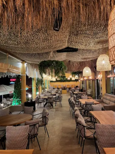 Ro'CoCo Lounge & Restaurant