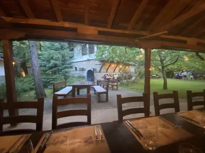 Ресторант Арбанашки Хан