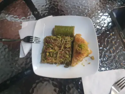 Бейзаде баклава