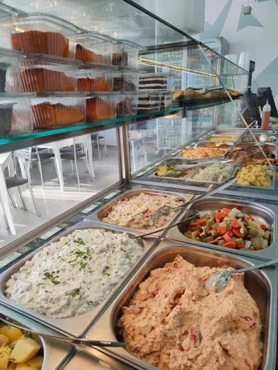 ресторант Мястото