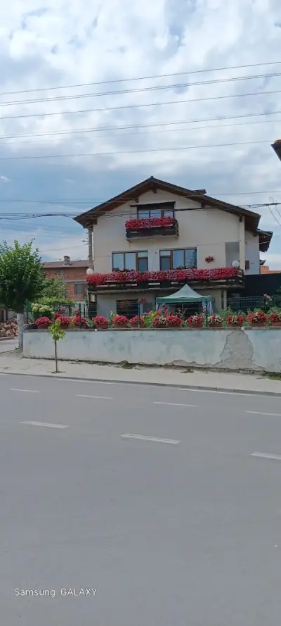 Ресторант Под Междинна Станция