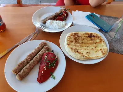 FAST FOOD