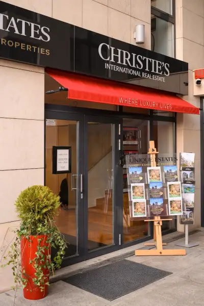 Unique Estates Oborishte: Luxury Properties