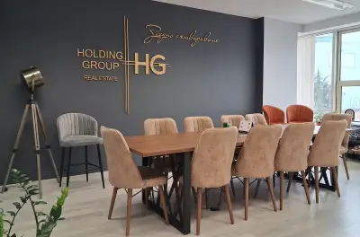 Holding Group Real Estate