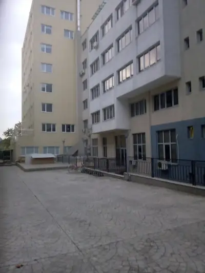 Медицински колеж