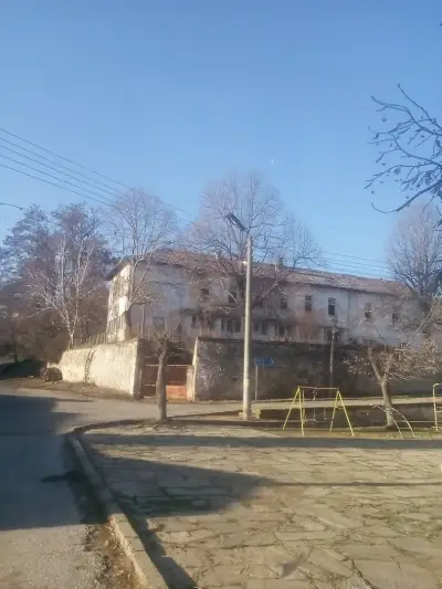 Основно училище "Кирил и Методий"