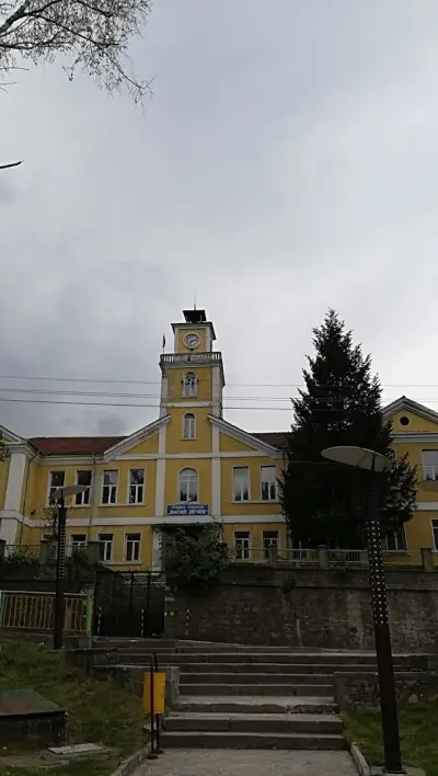 СОУ ВАСИЛ ДЕЧЕВ