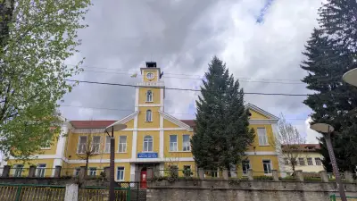 СОУ ВАСИЛ ДЕЧЕВ