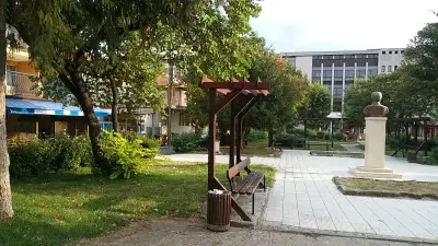 СОУ ,,Любен Каравелов"