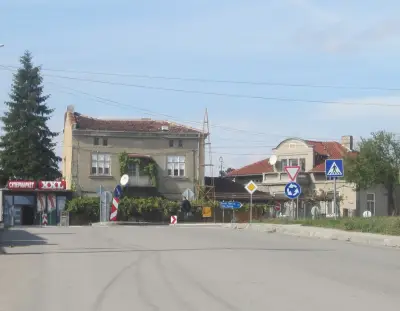 Средно училище „Свети Свети Кирил и Методий“
