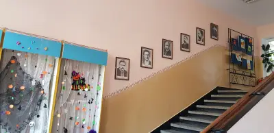 Начално Училище "Михаил Каролиди"