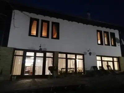 Бор и Шишарка