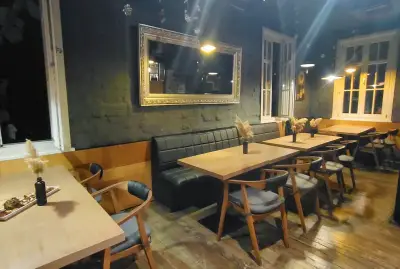 The Clock bar | food