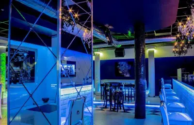 Night Club "P L A Y"