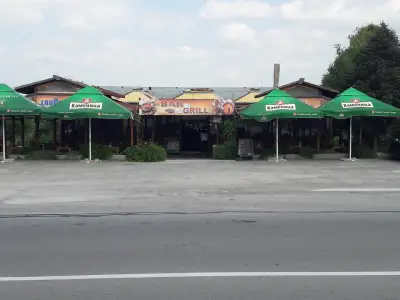 BAR & GRILL
