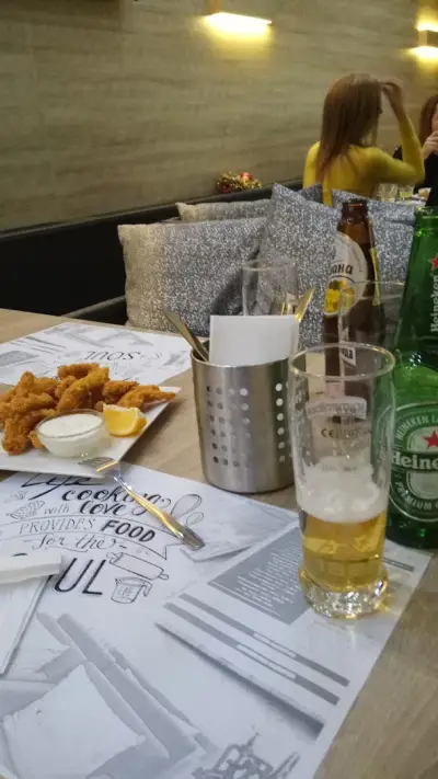 Life, Bar & Kitchen