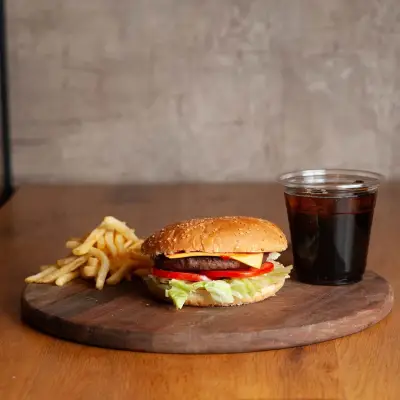 La Fama - Burgers & Shakes