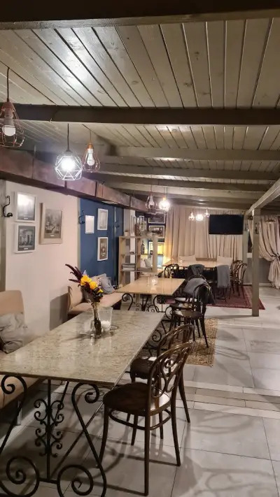Wine O'Clock - Wine Tasting Bar