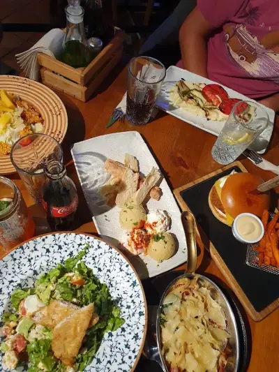 Ресторант Caramel Relax Bar & Dinner