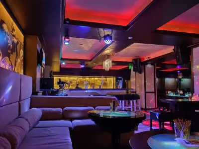 Piano Bar Chicago | LIVE Music