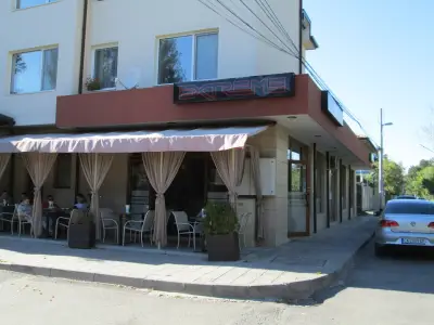 Cafe, bar & dinner Extreme