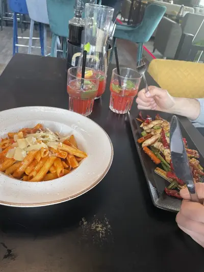 Story Bar & Dinner