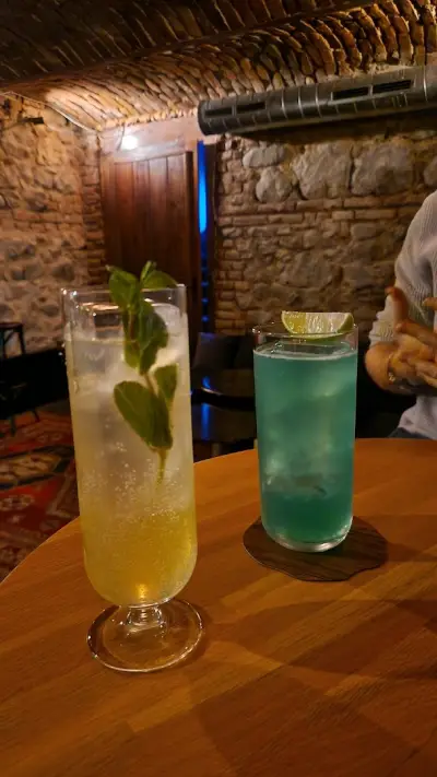 Phi Cocktail Bar