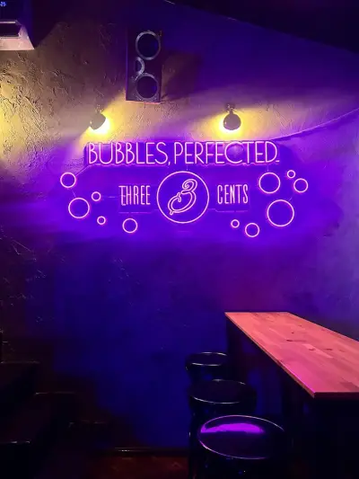 Phi Cocktail Bar