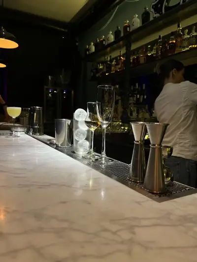Phi Cocktail Bar