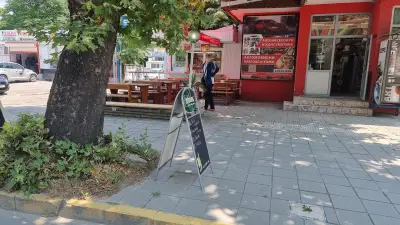 Снекбар "Пияната катеричка"