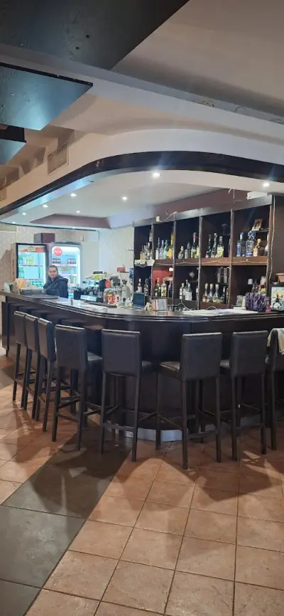 STATION Pizza & Bar