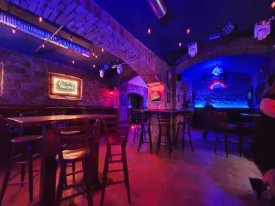 Dirty Bar