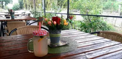 Bar Sissy, Кафе аперитив Сиси