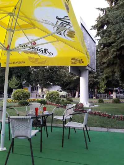 Гарден Комби Кафе