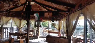 Снек - бар „Извора“ село Тракия
