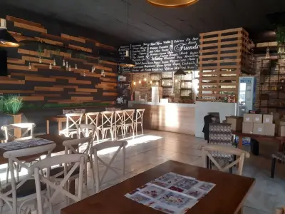 Бар-Грил "Приятели" / Bar&Grill "Friends"