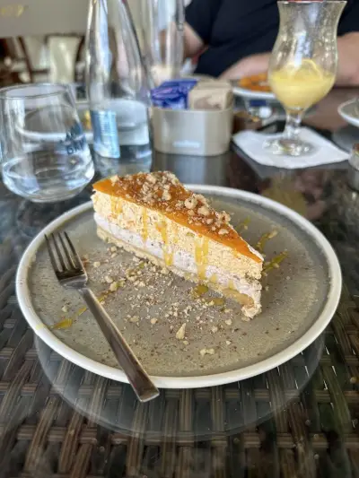 Crown - Bar & Dinner