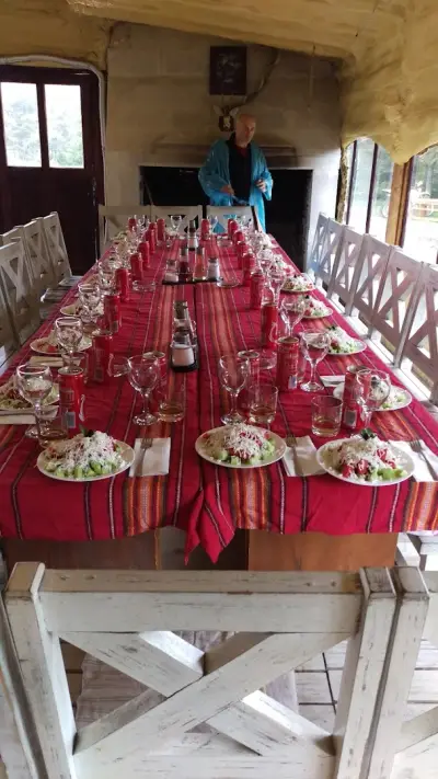Отркит Бар