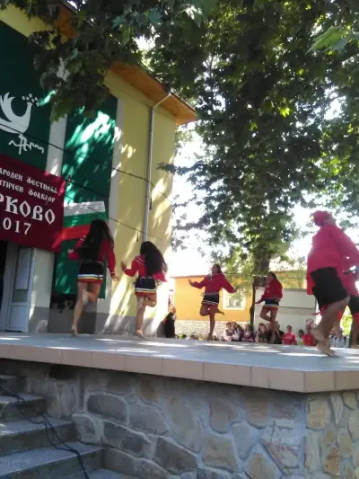 Бар "Тото"