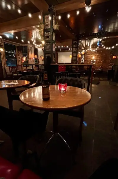 Gravity Ruin Bar