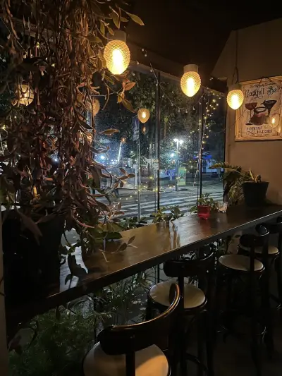 Gravity Ruin Bar