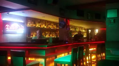 Epoque bar